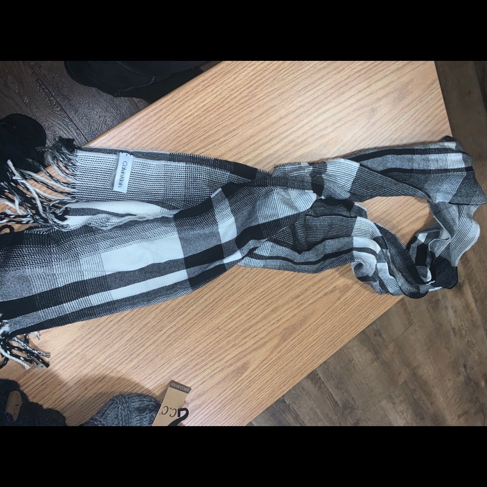 Calvin Klein scarf